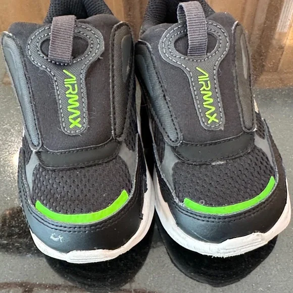 Nike Air Max Kids Sneakers - Black with Green Accents - Picture 10 of 13